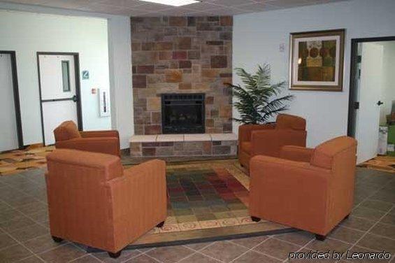 Days Inn & Suites By Wyndham Columbus Ne Interior foto