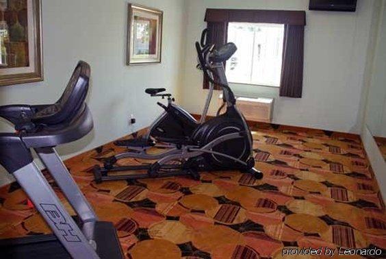 Days Inn & Suites By Wyndham Columbus Ne Einrichtungen foto